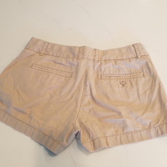 J. CREW Tan Shorts - Picture 2 of 3
